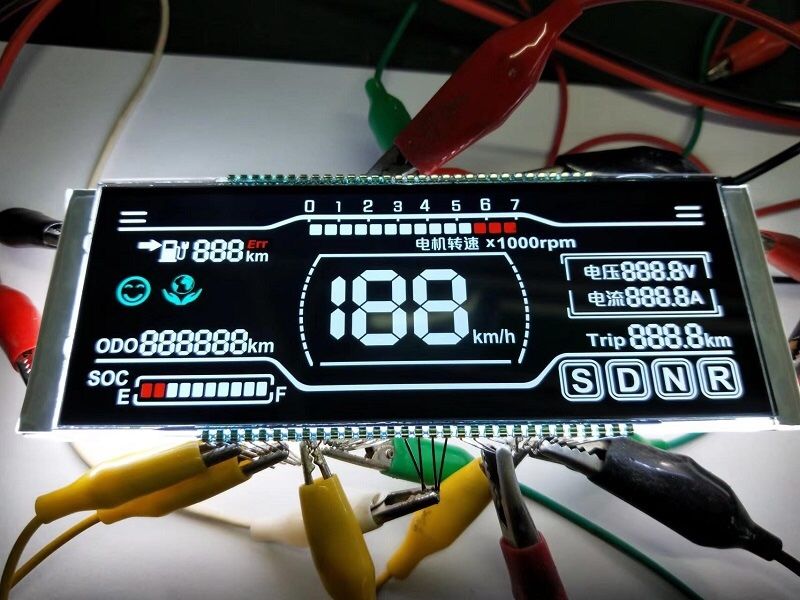 Kundenspezifisches VA-Schwarz-Segment-LCD-Display, gedruckte Farbe für Auto-Armaturenbrett, 7-Segment-Display, 4-stelliges LCD-Display, PIN-Anschluss